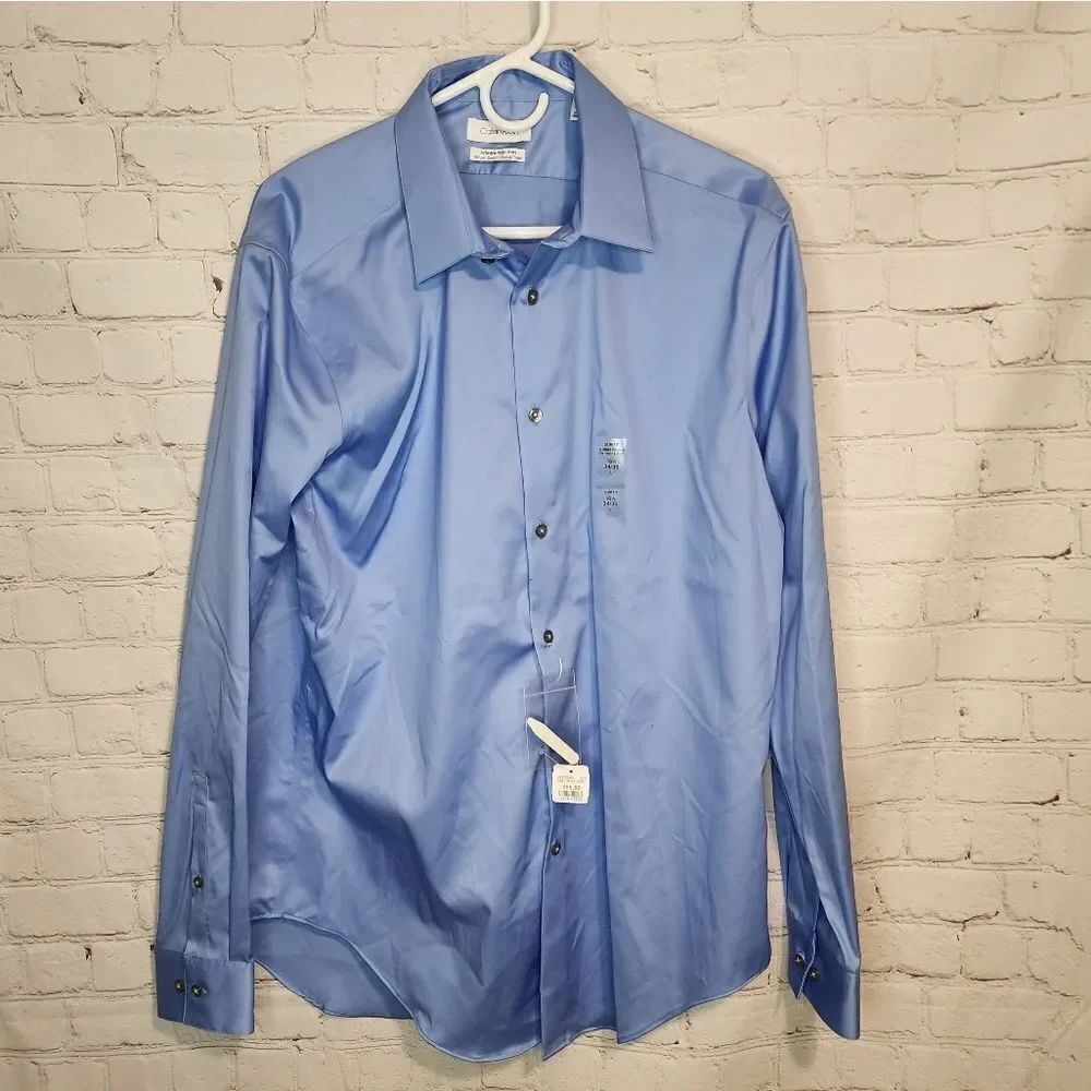 Men's Calvin Klein "Slim Fit" longsleeve button-down shirt, size Large